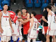 开云体育平台-转会期突围战来临，广东宏远围绕葡超遗憾出局，信心回归，轮换策略成焦点(突围李功权)